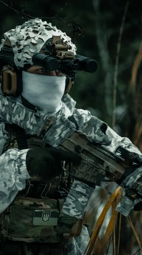 Перші добровольці зайняли позиції на околицях міста, тим самим утворивши оборонну півсферу навколо Харкова.